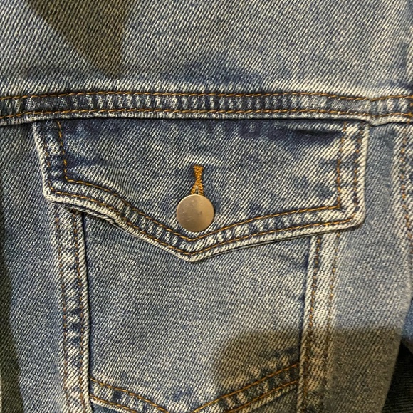 Wild Fable Cropped Denim Jean Jacket - Picture 4 of 9